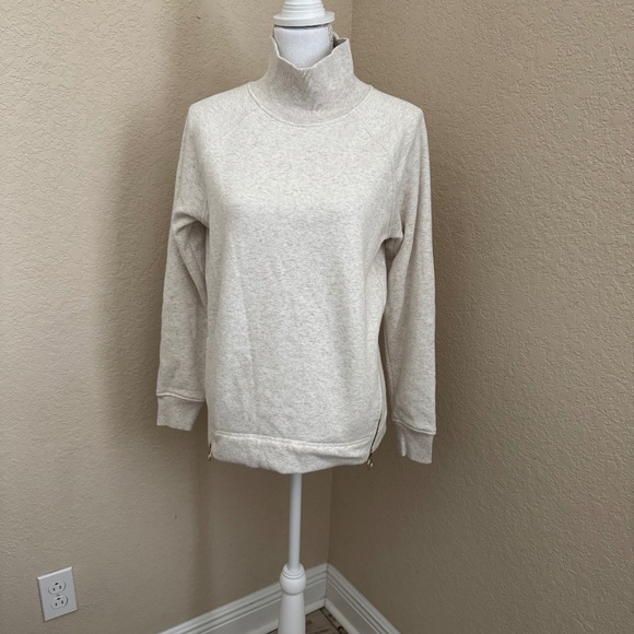 Athleta Sweatshirt XS - Picture 1 of 8